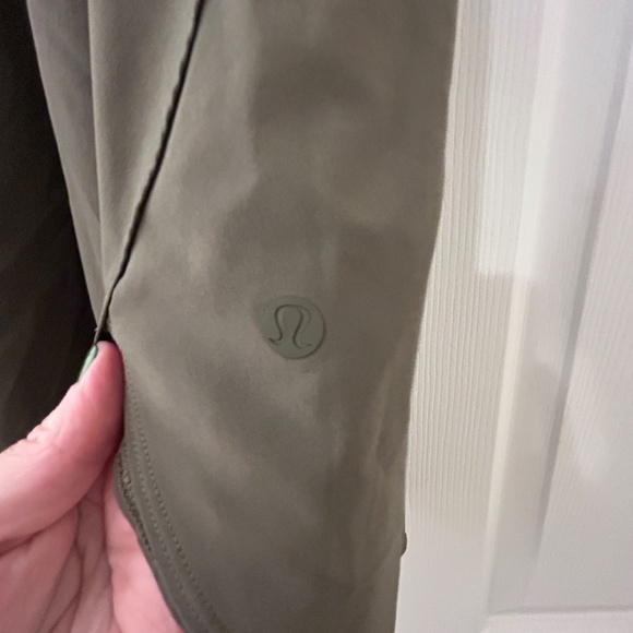 Lululemon olive drab skirt - Picture 3 of 4